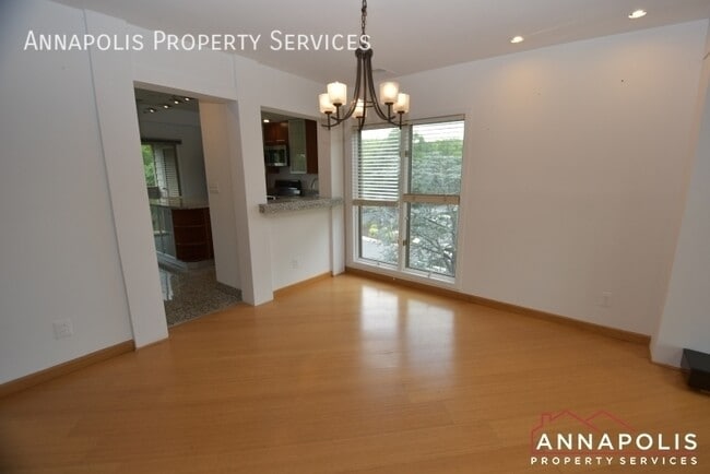 Building Photo - 2106 Chesapeake Harbour Dr