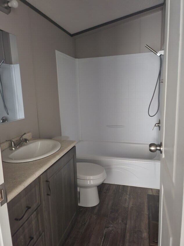 Foto principal - 3800 N Golder Ave