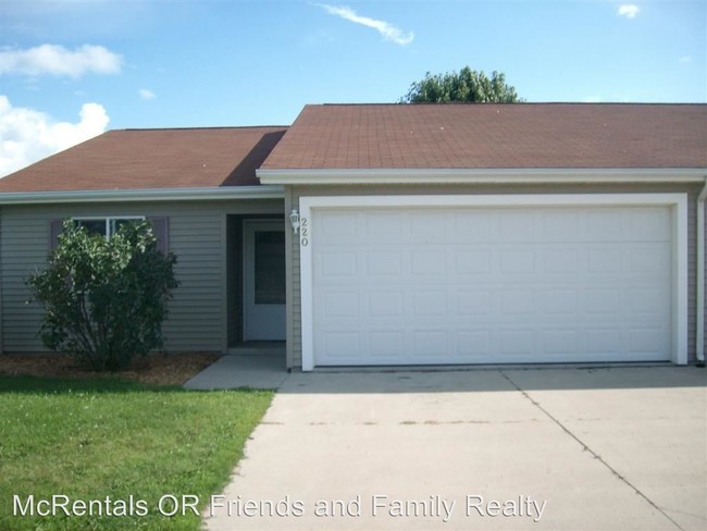 Building Photo - 228-228 Haws Dr