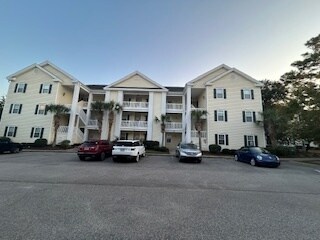 Building Photo - 601 N Hillside Dr