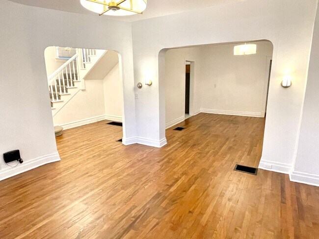 Foto del edificio - Buckman Beautifully Remodeled 1900 Craftsm...