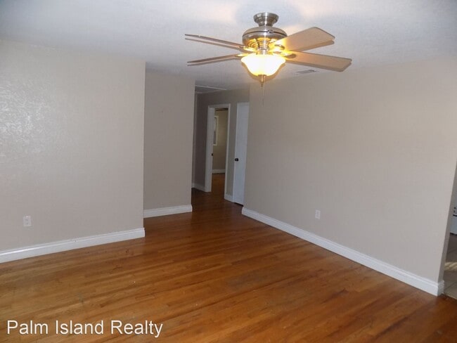 Building Photo - 2 br, 1 bath House - 1204 28th St NW