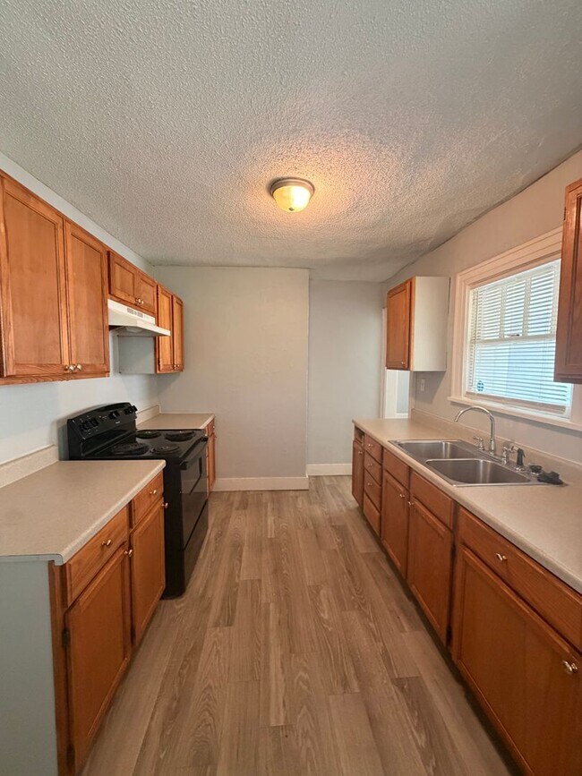 Foto del edificio - 1532 E 51st St