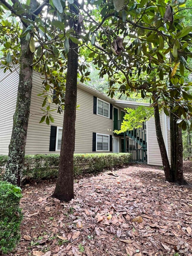 Building Photo - 2985 Woodrich Dr