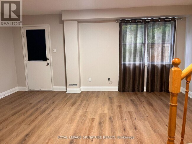 Photo du bâtiment - 6880 Meadowvale Town Centre Cir