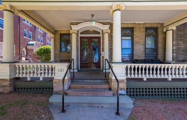 Building Photo - 121 Langdon St
