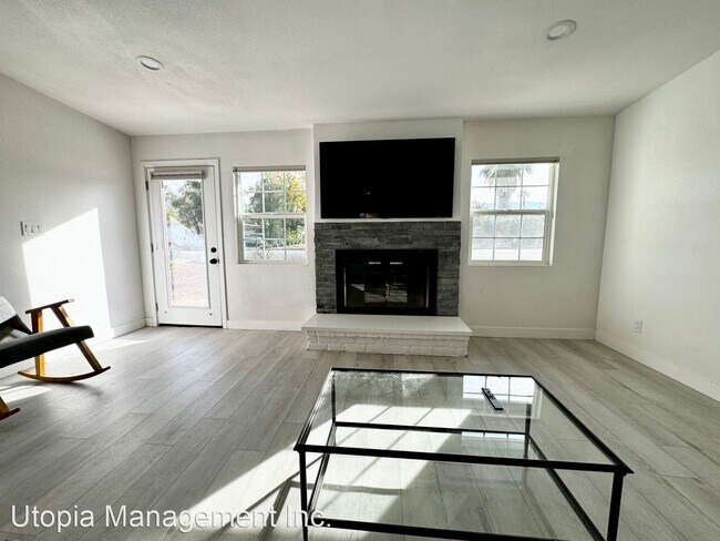 Building Photo - 2 br, 2 bath House - 74372 Fairway Dr