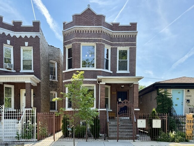 Building Photo - 1448 N Central Park Ave