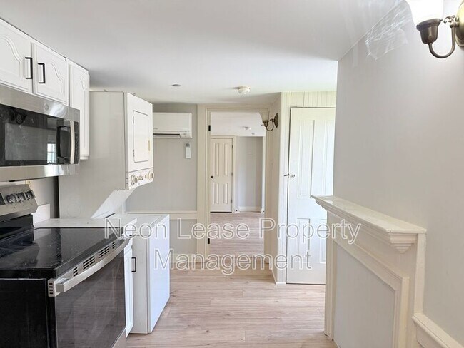 Foto del edificio - 133 NW Front St