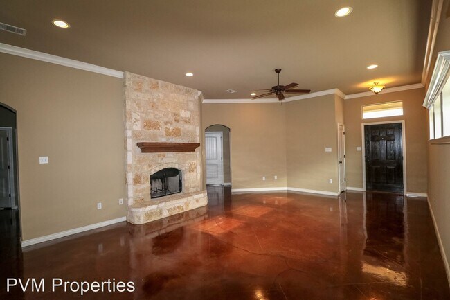 Building Photo - 4 br, 2 bath House - 3013 Silver Saddle
