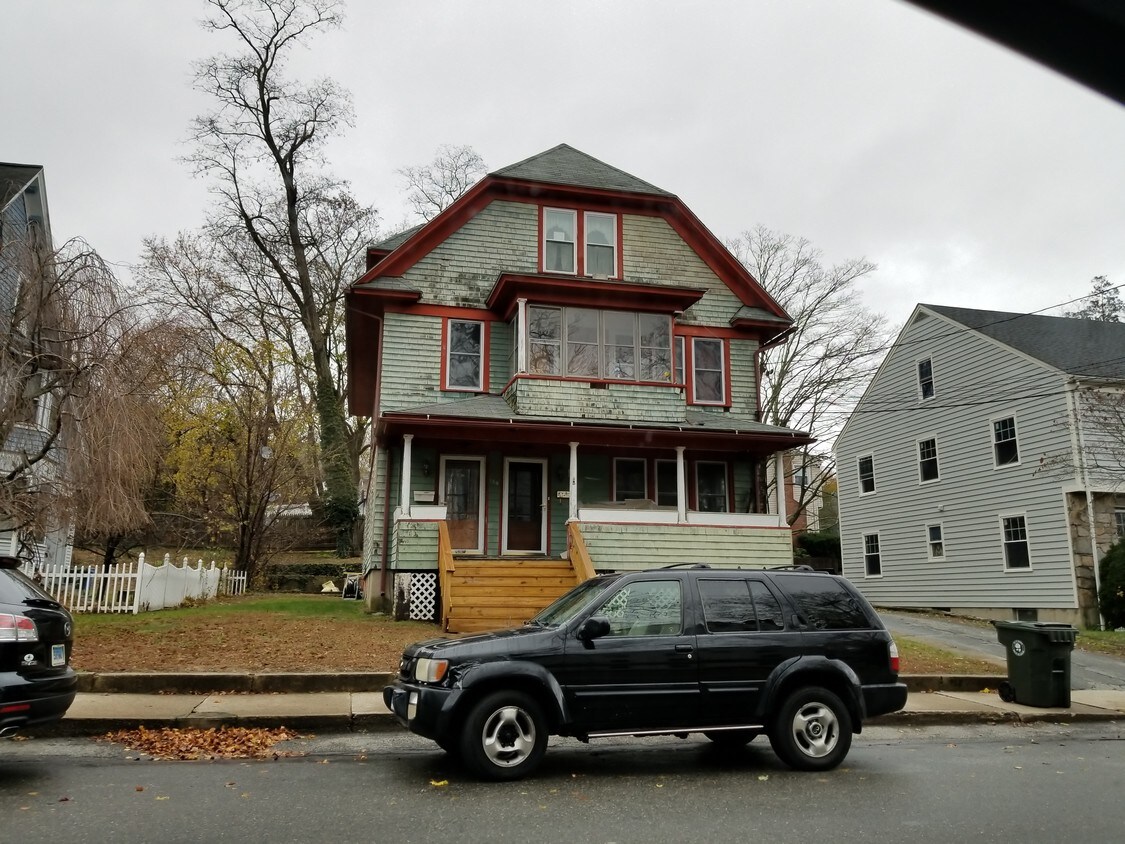 139 McKinley Ave, Norwich, CT 06360 Apartments in Norwich, CT