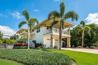 Building Photo - 142 Laukahi St