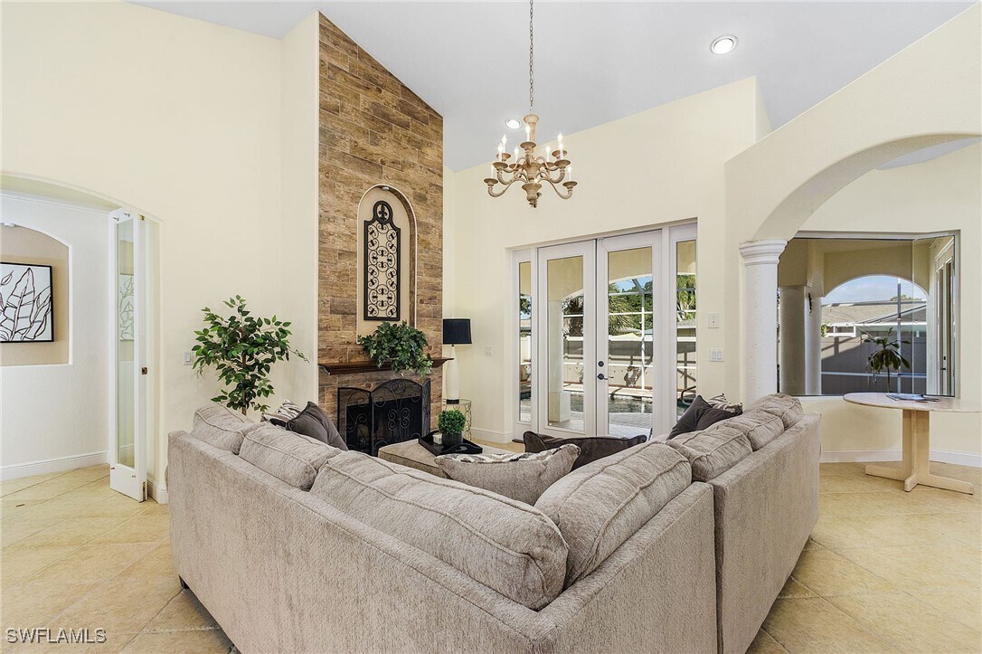 Foto principal - 247 SE 45th St