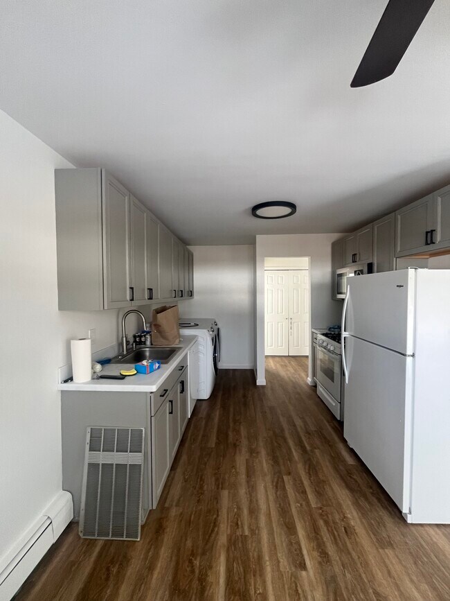 Foto del edificio - 14 Alpine Dr