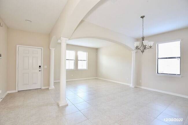 Building Photo - 2920 Whistlewood Dr