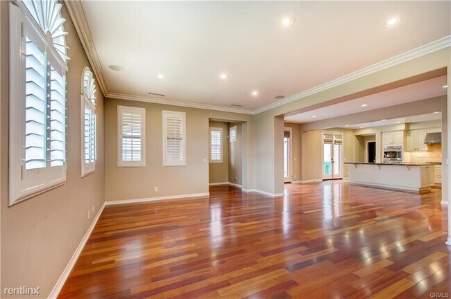Building Photo - 4 br, 3.5 bath House - 31 Twin Gables