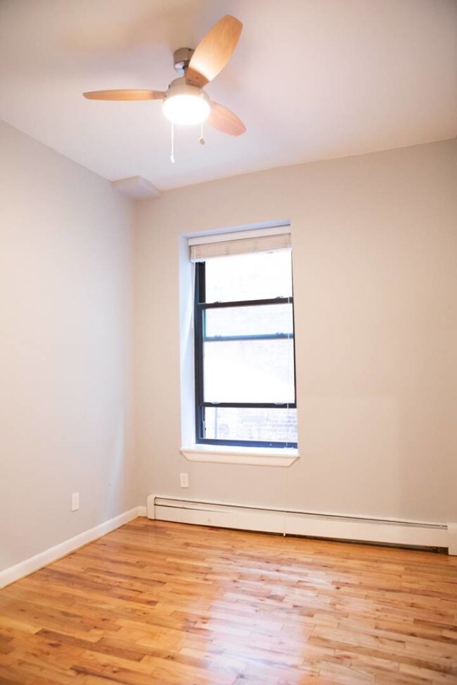 Foto del edificio - 153 Clinton Ave