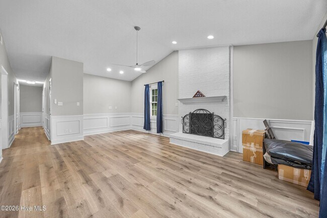 Building Photo - 429 Crow's Nest Ln