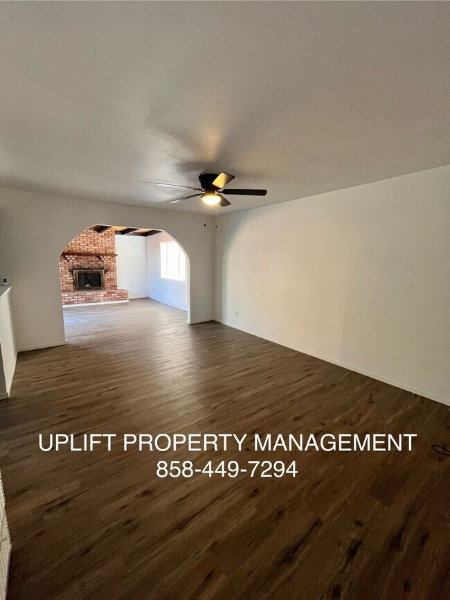 Foto del edificio - 3BED/2BATH home w/ garage