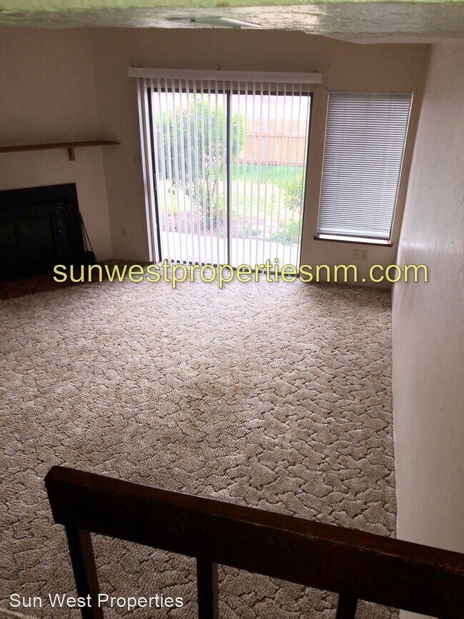 Foto del edificio - 3 br, 2.5 bath House - 1048 E. Navajo St.