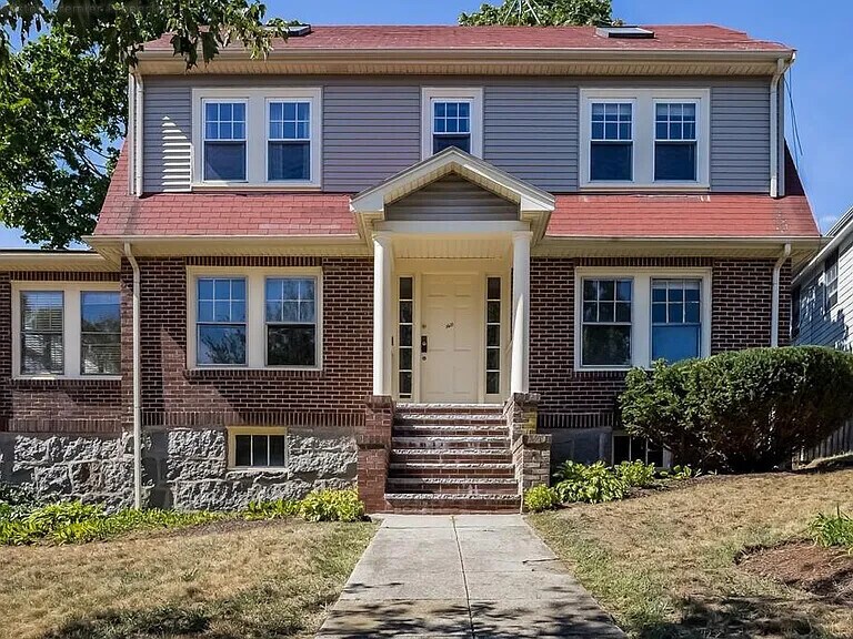 Primary Photo - 1411 Quincy Shore Dr