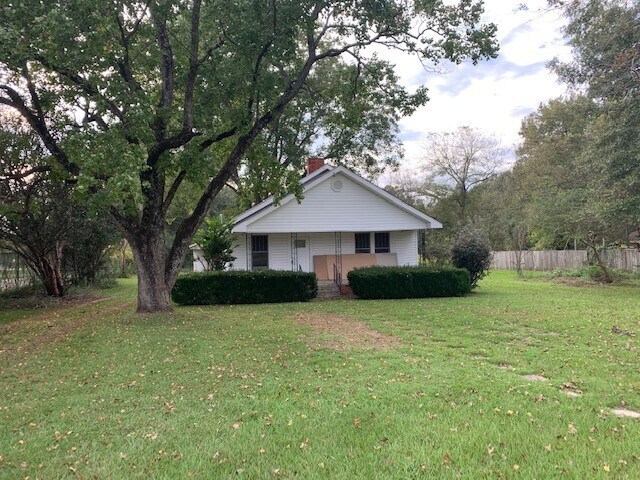 Building Photo - Residential/Commercial Property For Lease