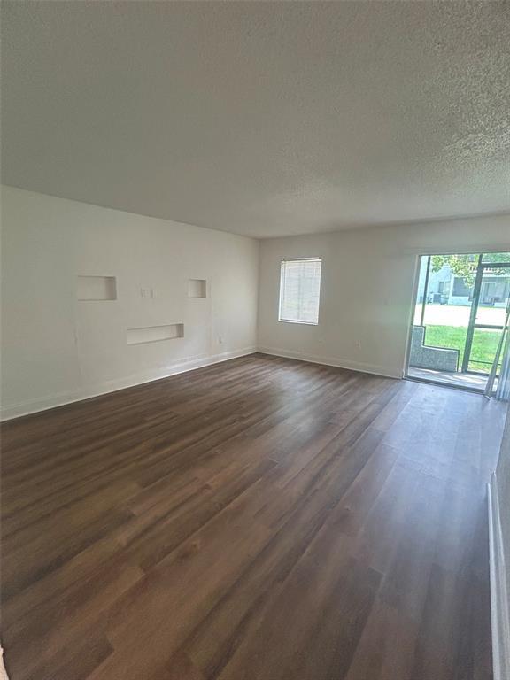 Foto del edificio - 4809 S Texas Ave
