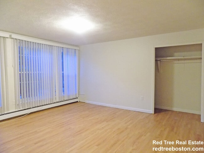 Foto del edificio - 2045 Commonwealth Ave