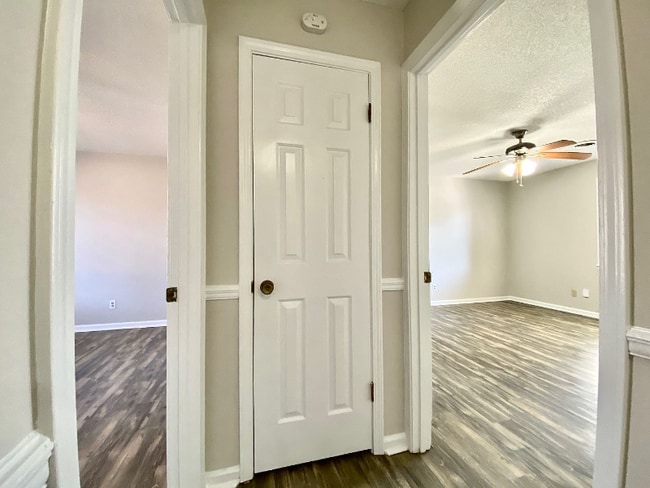 Building Photo - 2392 Crabapple Dr