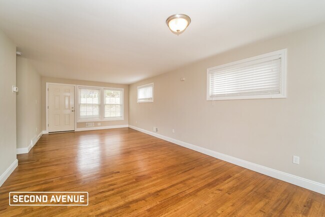 Foto del edificio - 3735 Evergreen Dr