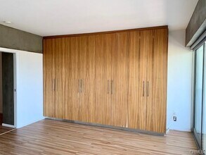 Building Photo - 999 N Doheny Dr