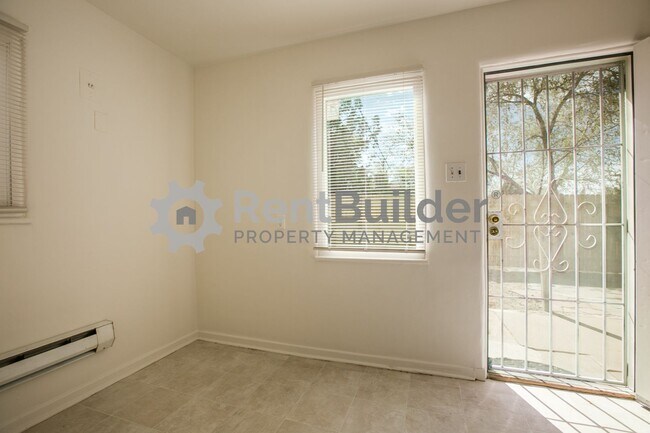 Foto del edificio - 402 Richmond Dr SE