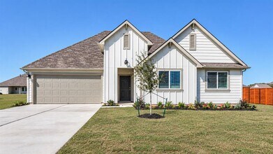 Building Photo - 160 Davis Mountain Dr