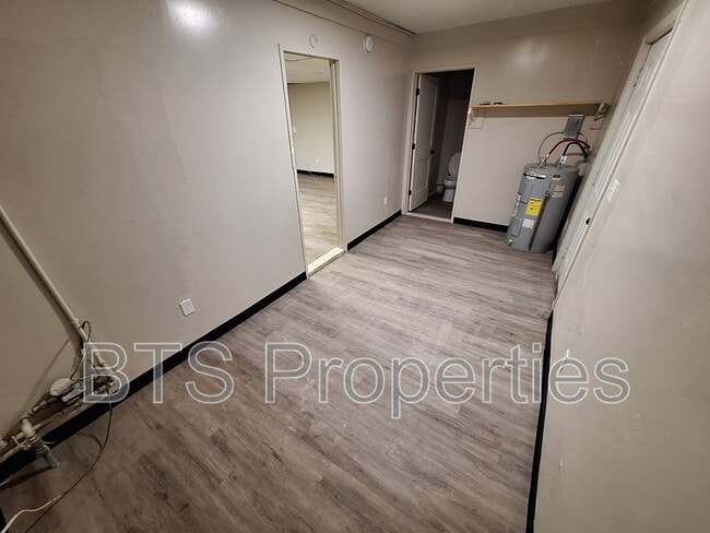 Foto del edificio - 1221 E Moneta Ave