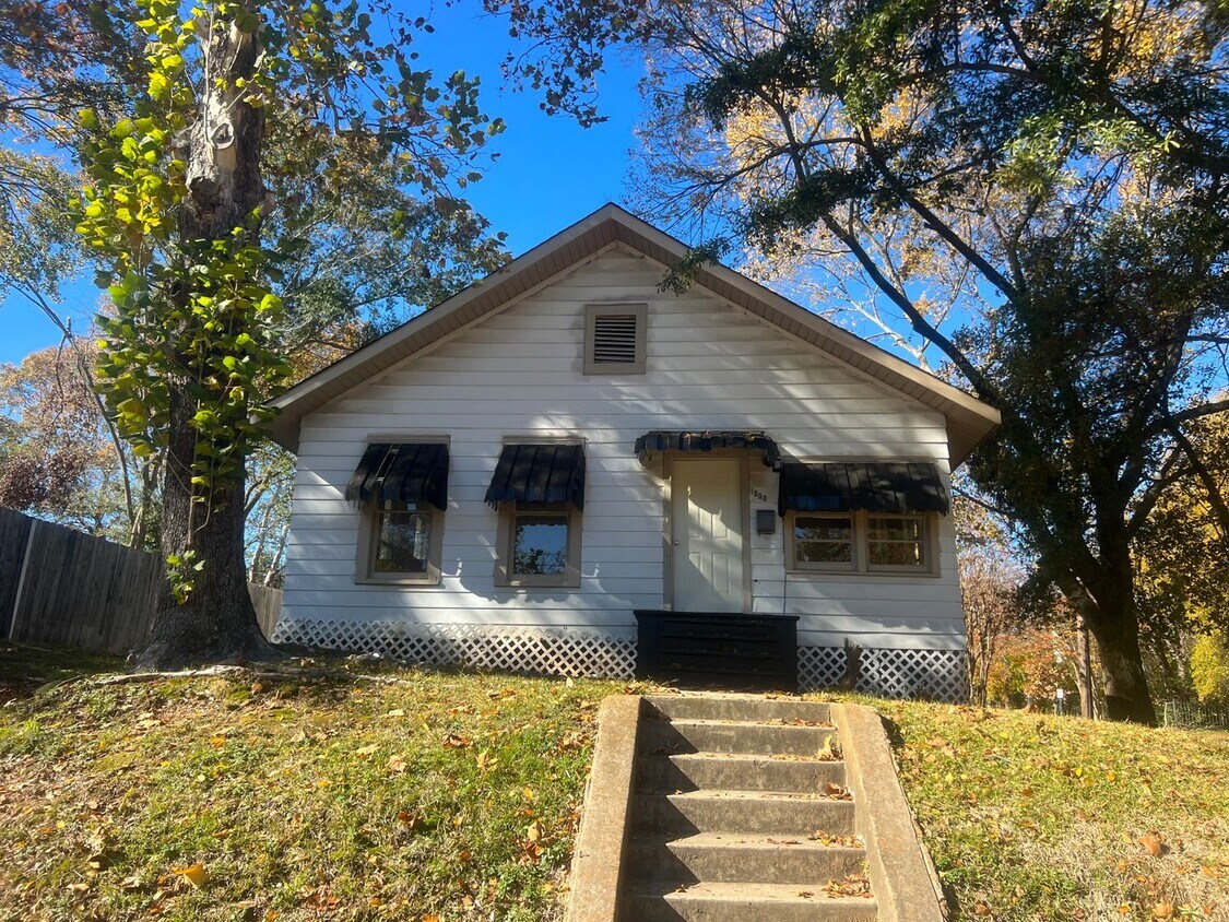 Primary Photo - New Listing