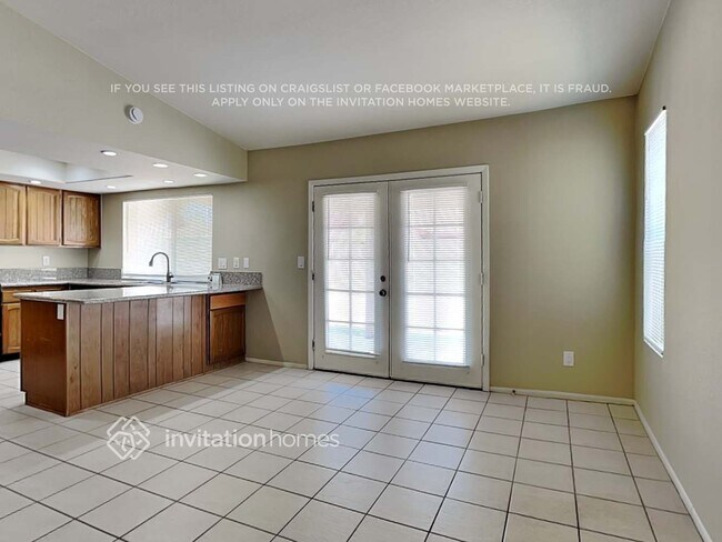 Foto del edificio - 5634 W Altadena Ave