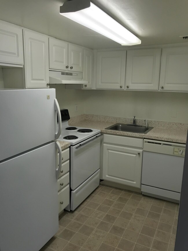 Foto del edificio - 2501 N Alafaya Trail