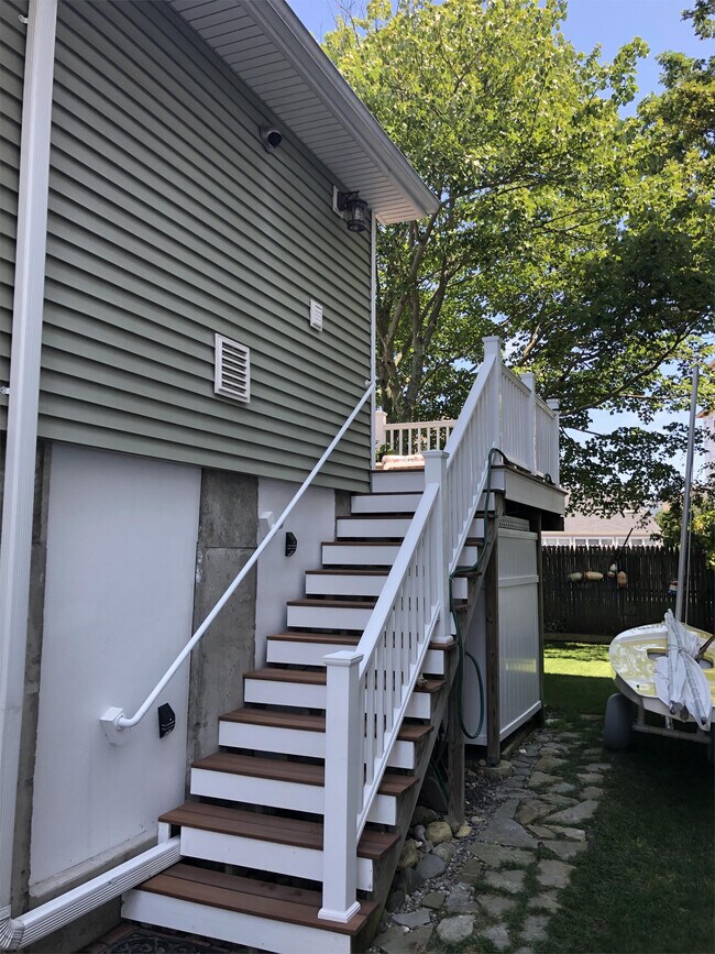 15 Sand St, Milford, CT 06460 House Rental in Milford, CT