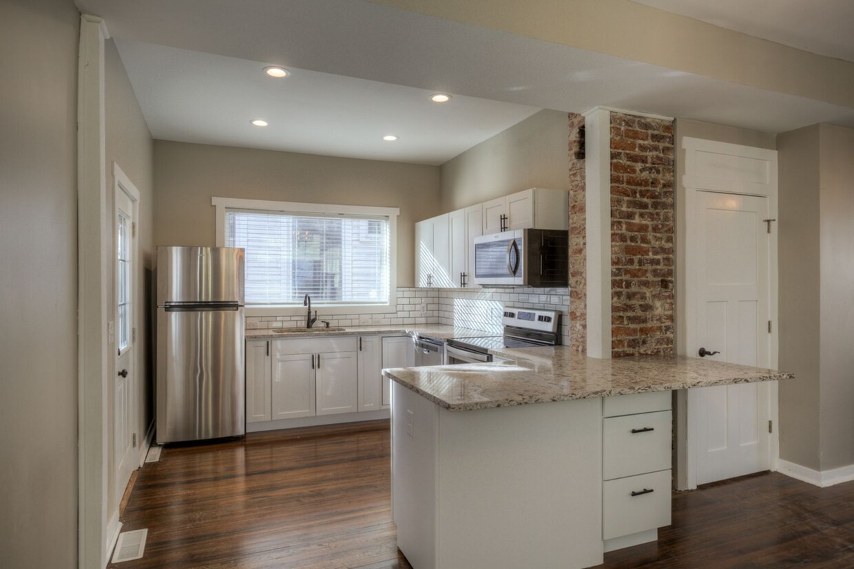 Primary Photo - Renovated Historic Home by Midtown Crossing