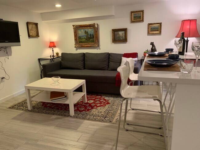 Área de estar - 1612 3rd St NW