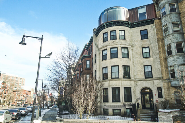 Foto del edificio - 849 Beacon St