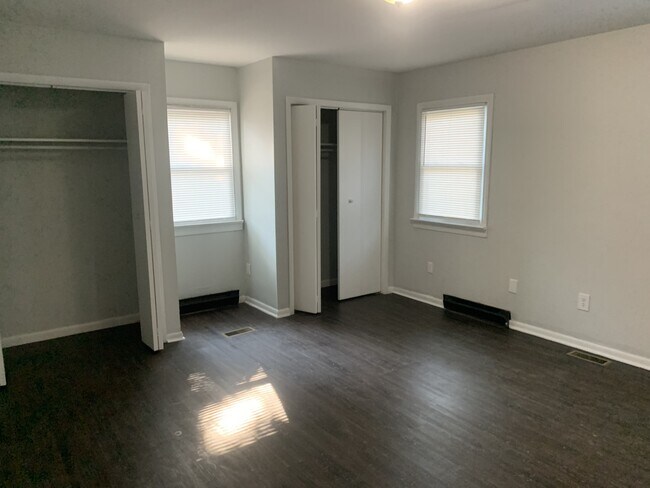 Foto del edificio - 3324 Meadowbridge Rd