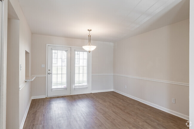 3BR, 2.5BA - 1550SF Dining Room - The Hills at Fairington