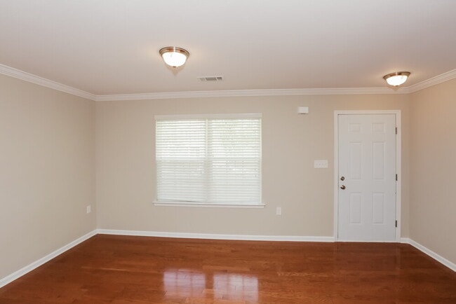 Building Photo - 9535 Eagle Feathers Drive