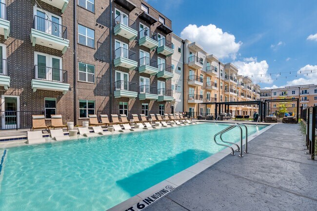 Foto del edificio - Jefferson Ridglea Village