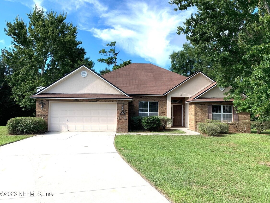 Primary Photo - 12326 Hagan Creek Dr