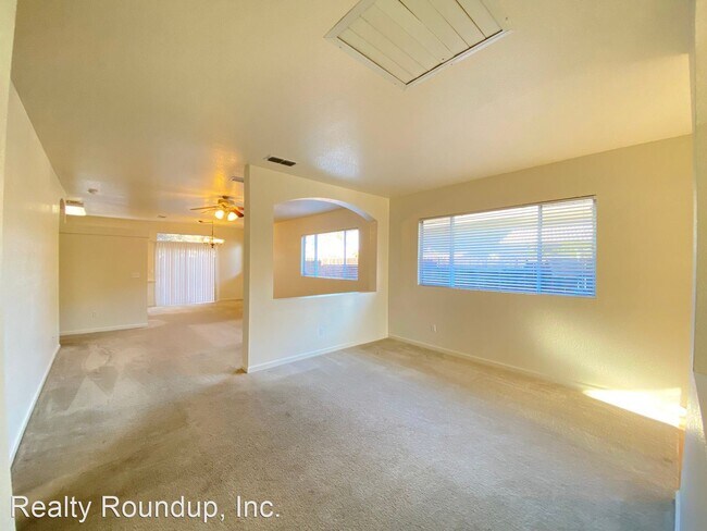 Foto del edificio - 3 br, 2 bath House - 7940 Kelvedon Way