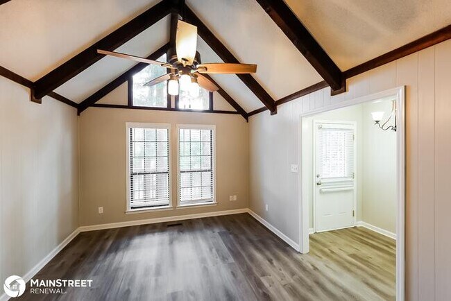Foto del edificio - 3010 LONE OAK RD, HUEYTOWN, AL 35023