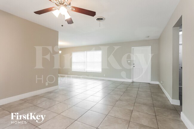 Foto del edificio - 2720 SW 18th St