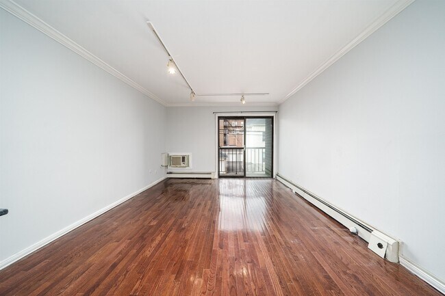 Foto del edificio - 7117 Park Ave